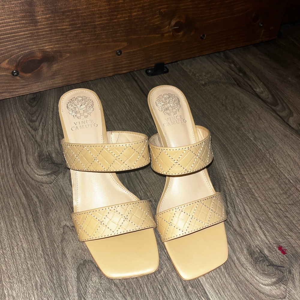 Vince Camuto Women's Tan Sandals